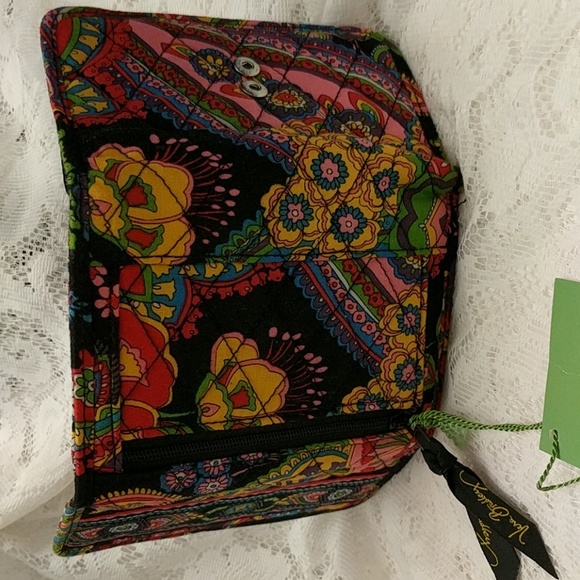 Vera Bradley euro wallet - Picture 5 of 8